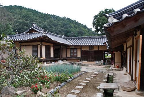 Chalbanggong Jongtaek Hotel Cheongsong Exterior foto