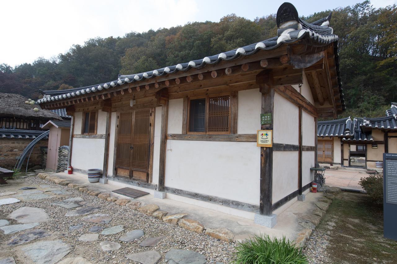 Chalbanggong Jongtaek Hotel Cheongsong Exterior foto