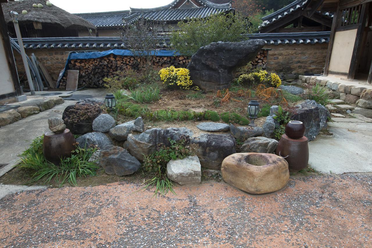 Chalbanggong Jongtaek Hotel Cheongsong Exterior foto